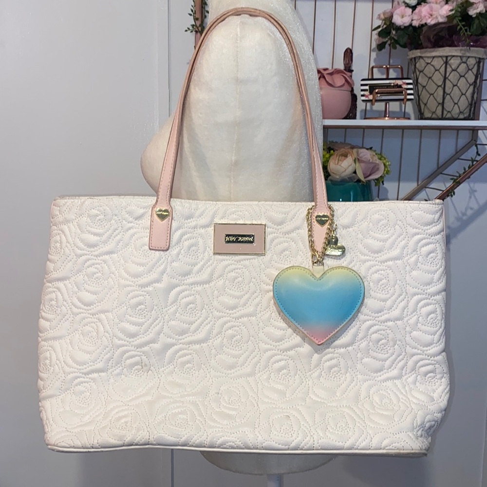 ⭐ Betsey Johnson Tote